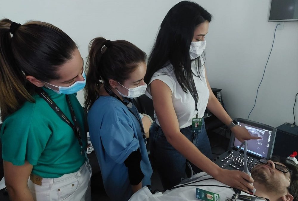 Residentes médicos do Hugo recebem capacitação sobre vias aéreas